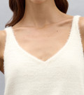 T-shirt made of fluffy yarn Home milk